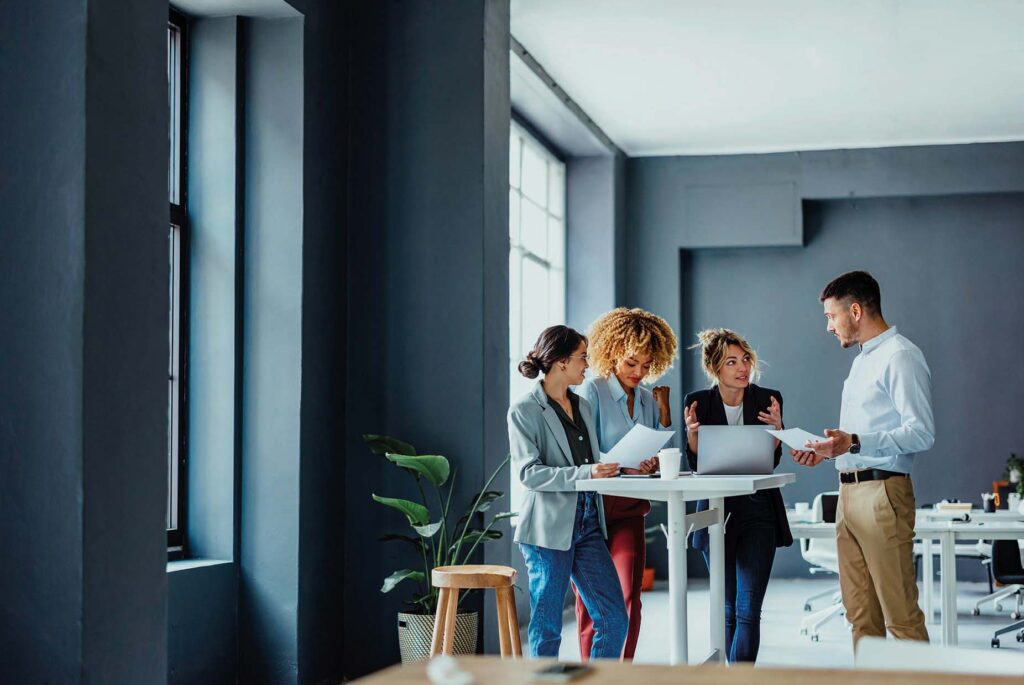 eilnehmer einer IREB CPRE Schulung beim praxisnahen Requirements Engineering Training
